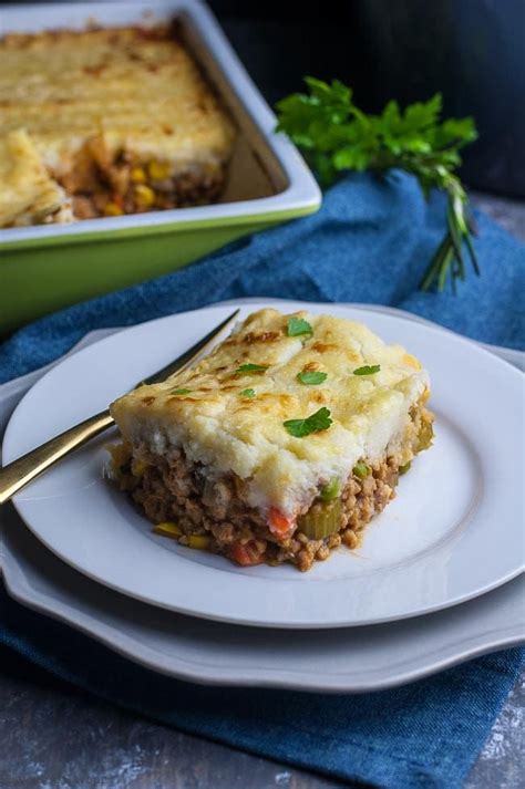 Try making these easy leftover pie crust recipes. Shepherd's Pie with Mashed Cauliflower Crust | Recipe ...