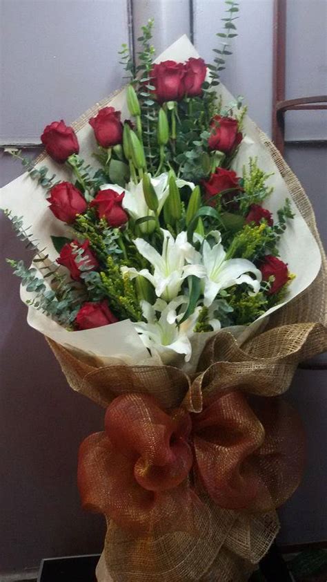 If what you need is an expertly prepared bouquet, flower box or floral arrangement to accompany anniversary wishes, look no further than fresh flowers. Anniversary bouquet delivery Manila Philippines
