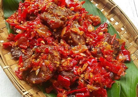 Tekstur dan sensasi pedas gurihnya khas indonesia banget! Pin di BEEF SAPI