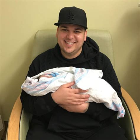 See Rob Kardashian Meet Daughter Dream In Baby Special Sneak Peek E