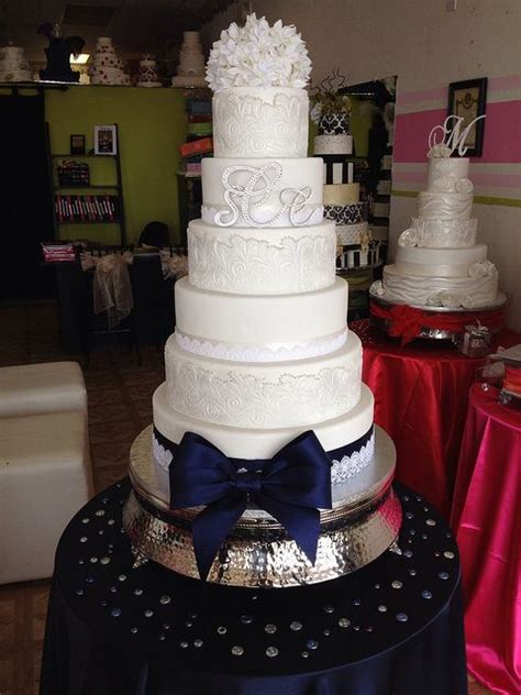 Elegant White And Navy Blue Wedding Cake By Exclusive Cake Shop Love