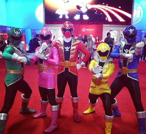 Henshin Grid Power Rangers Super Megaforce Suit Actors At Licensing Expo