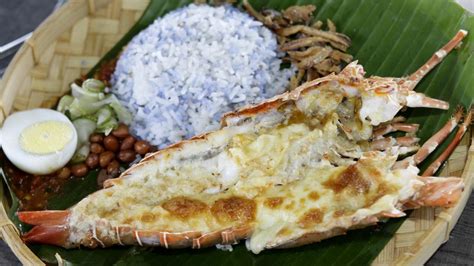 Nasi lemak is the de facto national dish of malaysia. Lobster-served-with-nasi lemak style | TheStarTV.com