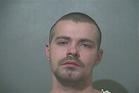 Terre Haute Man Arrested For Domestic Battery And More 927 The Rock