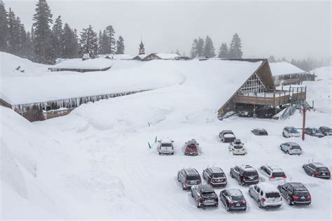 These Photos Of Record Snowfall At Mammoth Mountain Will Make You Grab