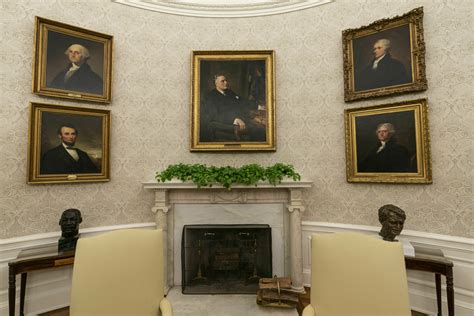 Inside Joe Bidens Newly Decorated Oval Office Wtop News