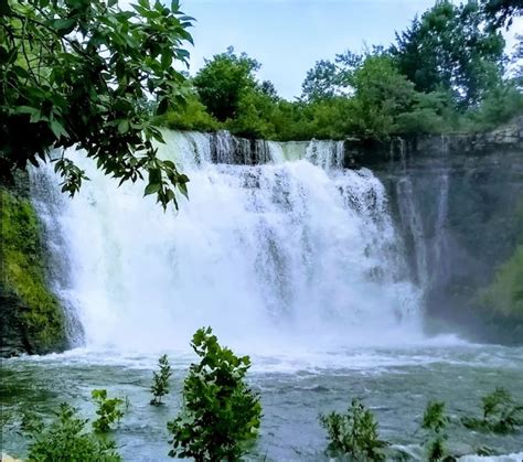These 8 Waterfalls In Kansas Are Overflowing With Spring Rains Right