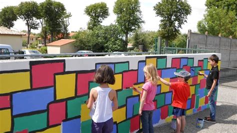 Les élèves Ont Peint Le Mur De Lécole Ladepechefr