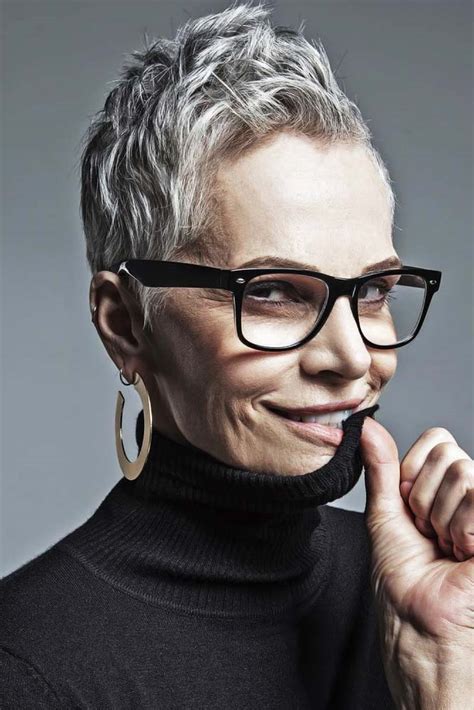 Short Hairstyles For Over 50s With Glasses 20 Best Hairstyles For