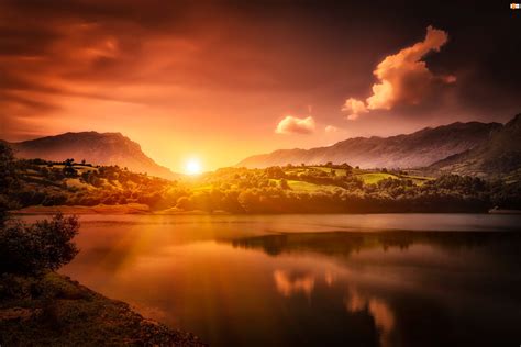 Zachód Słońca Odbicie Jezioro Góry