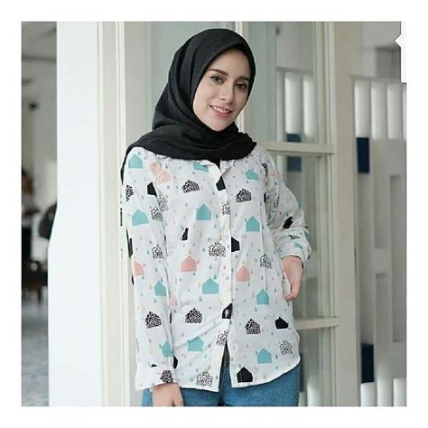 Okezone lifestyle para wanita pastinya sering kesulitan. Baju Putih Polos Lengan Panjang Wanita Hijab - Kumpulan ...