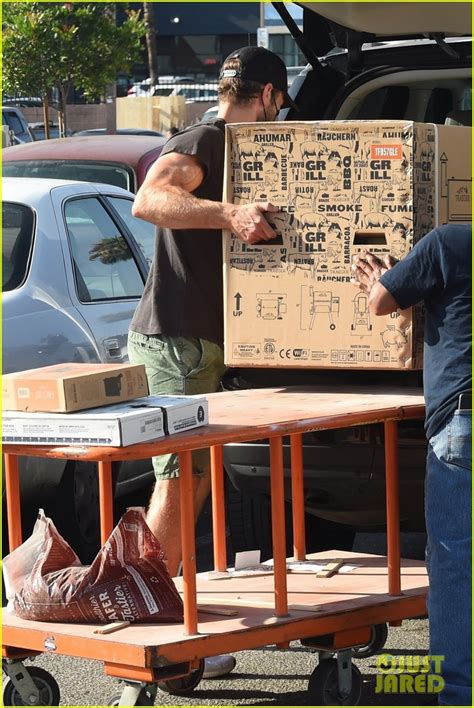 Chace Crawford Picks Up A Grill During Trip To Home Depot Photo Chace Crawford