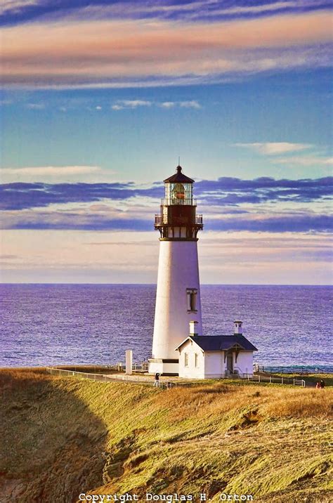 10 Beautiful Lighthouses Around The World