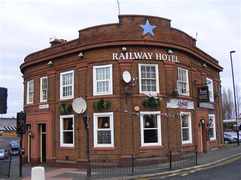 Tyne And Wear Walkergate Railway Hotel Situated On The Cor Flickr