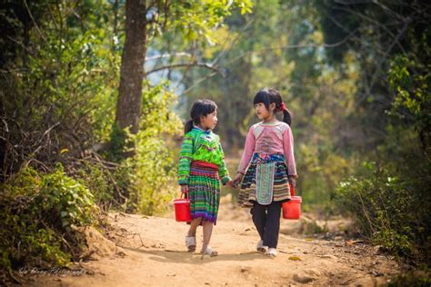 Going To School By Vu Ngoc Dung On Youpic