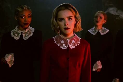 Chilling Adventures Of Sabrina Season 1 This Is Not Your 90s Sitcom