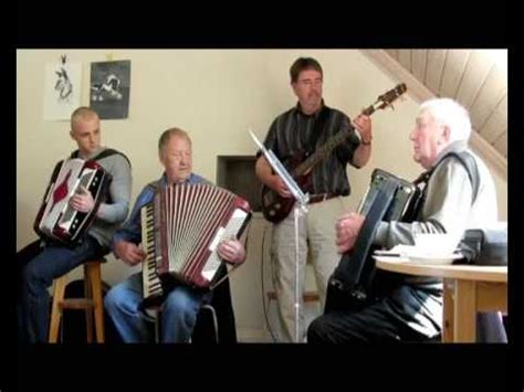 Swedish Traditional Folk Music Played By Munsbitarna Youtube