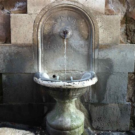 Il Nasoni Fresh Water From Roman Big Nose Fountains Grand Voyage Italy