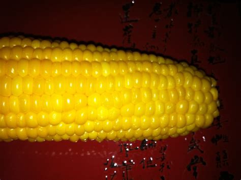 How do you fix corn on the cob in the microwave? How Long Do I Boil Corn On the Cob? - Cookmundo