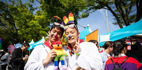Tokyo Plans To Recognize Same Sex Partnerships Next Year
