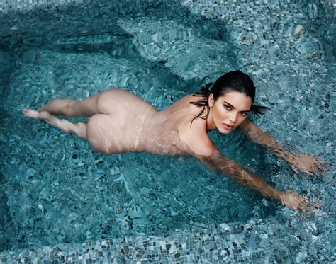 Kendall Jenner Boob Job Palmes Est