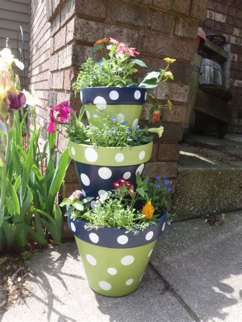 Terra cotta pot decorating ideas. 1000+ images about terra cotta pot crafts on Pinterest | Quick garden, Pumpkins and Mosaic garden