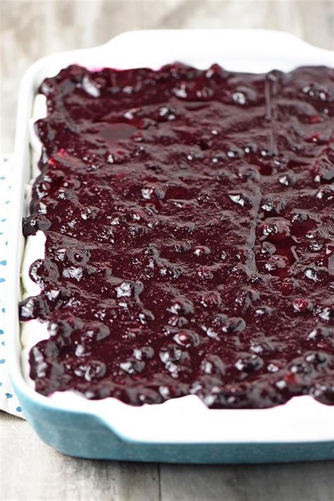 Its So Easy To Make This Simple No Bake Blueberry Dessert Filled