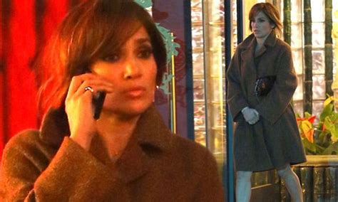 Jennifer Lopez Keeps Her Famous Figure Wrapped Up For Role As Middle