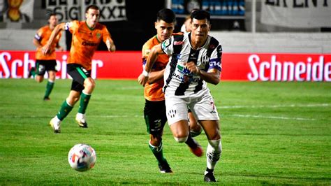 All information about central córdoba (liga profesional) current squad with market values transfers rumours player stats fixtures news. Central Córdoba reaccionó a tiempo y empató con Banfield ...