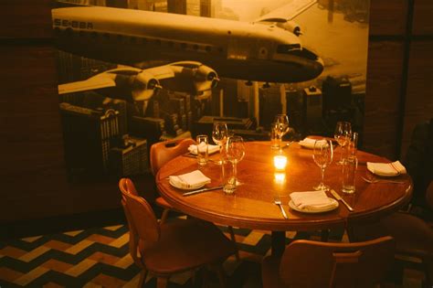 16 Nyc Restaurants With Big Round Tables New York The Infatuation