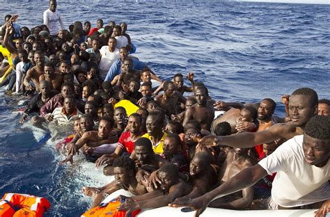 J'ai fait cette vidéo fictive pour rendre hommage aux victimes de l'immigration. Emedia : LA MARINE INTERCEPTE DES MIGRANTS APRÈS UN ...