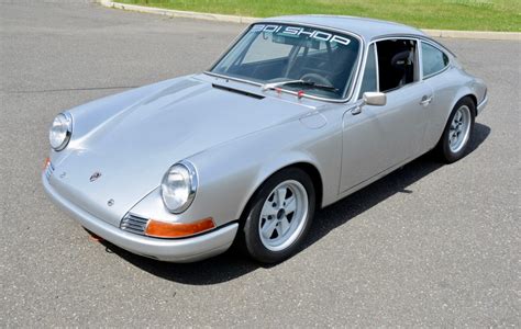 1969 Porsche 911 T Karmann Coupe Hunting Ridge Motors