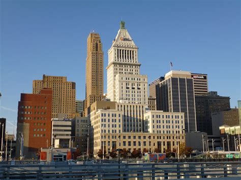 Cincinnati: PNC Tower | View of downtown Cincinnati with ...