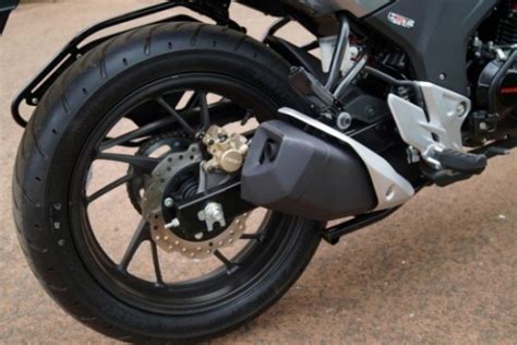 Honda cb hornet 160r mileage. Honda CB Hornet 160R (160cc) Price India, Top Speed, Colours