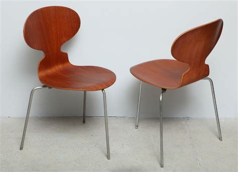 10 modern plastic dining chairs. 5 Famous Designer Chairs | InteriorHolic.com