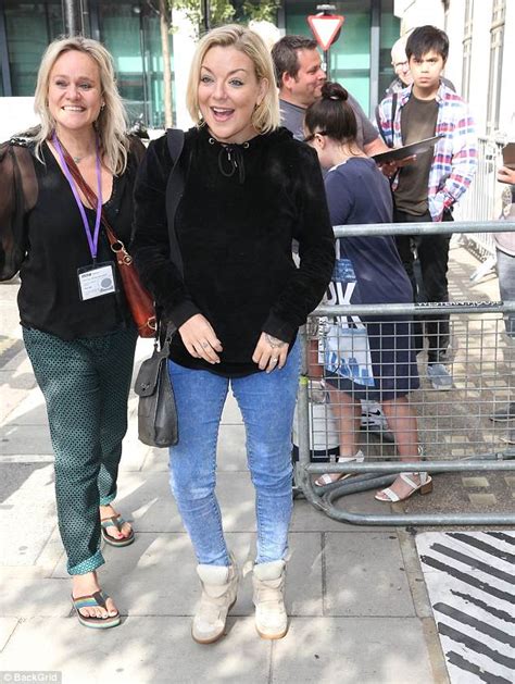 Is Sheridan Smith Secretly Married Actress Steps Out With Extra Diamond Wedding Band On Daily