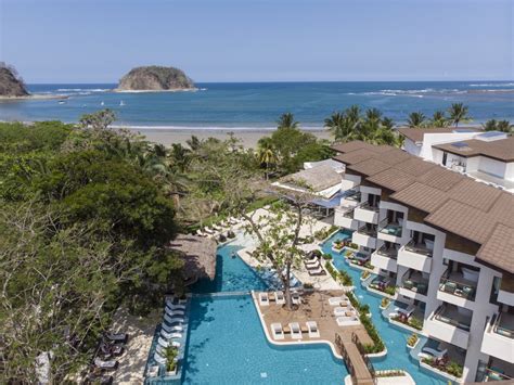 La ' experiencia vacacional de costa rica 'incluye encontrar alimentos nuevos y, a veces, inusuales. HOTEL AZURA: Un Oasis anclado en la Zona Azul de Costa Rica