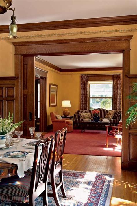 This style was developed in the united states and emphasizes quality work to make a basic home well designed and affordable for the masses. Uncovering a Historic Foursquare | Craftsman interior ...