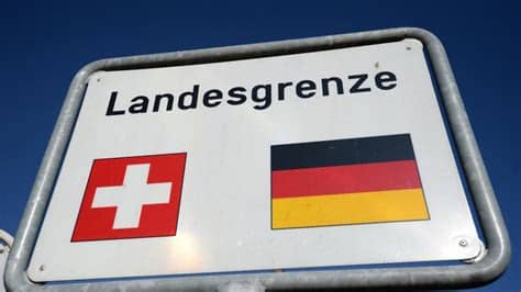 Der eisenbahnverkehr zwischen deutschland und der schweiz unterliegt keinen pandemiebedingten einschränkungen. Wie die Schweiz auf Deutschland blickt - ZDFheute