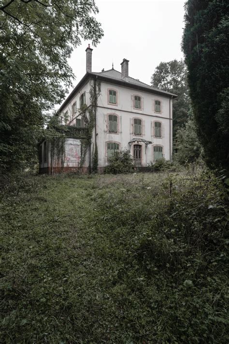 Abandoned Mansion In France The Place Is Completely Furnished