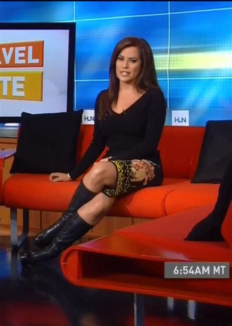 America's number one resource for coverage of local television stations' fashionable female. THE APPRECIATION OF BOOTED NEWS WOMEN BLOG : Another Look At Robin Meade's Booted Monday