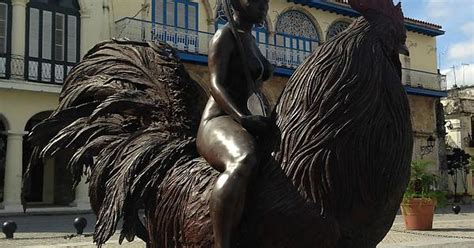 So In Havana Cuba Theres A Sculpture Of A Naked Woman With A Fork