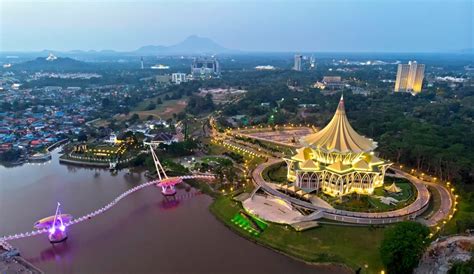 Voyage Et Séjour Dans La Ville De Kuching En Malaisie Borneo Sarawak