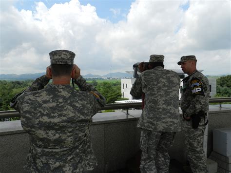 Us Army Pacific Commander Visits Jsa Article The United States Army