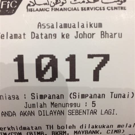 Menurut sensus malaysia 2010, johor bahru memiliki populasi sejumlah 497.067 dan merupakan kota terbesar kedua di negara malaysia serta kota paling selatan kedua di semenanjung. Menara Tabung Haji - Jalan Ayer Molek