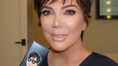 Las Botas De La Madre De Kim Kardashian Que Debes Tener Si Tienes Más De 30