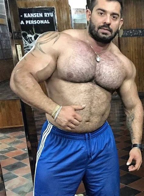 hot muscular men muscle hunks muscle bear beefy men big muscles hot hunks strongman men in