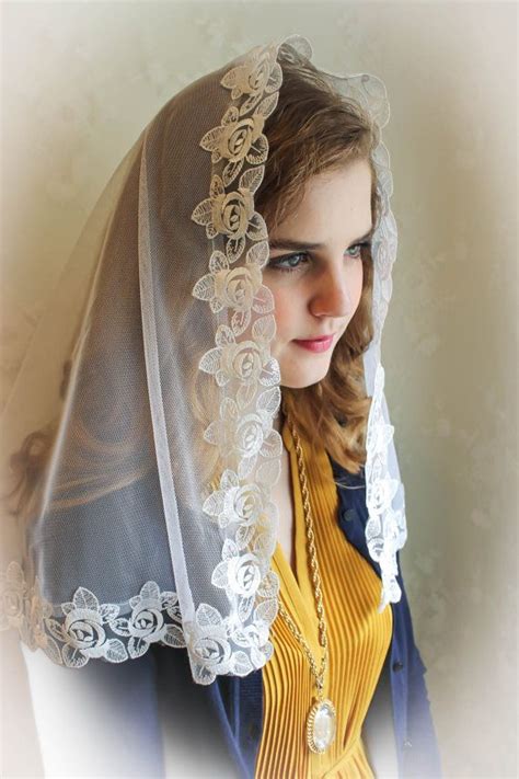 Pin On Evintage Veils Timeless Chapel Veils And Mantillas