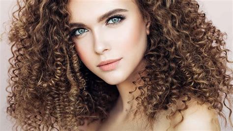 10 Hair Color Ideas For Curly Hair Loréal Paris