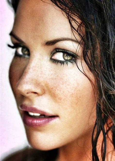 Evangeline Lilly Freckles Evangeline Lilly Beautiful Eyes Gorgeous Women Beautiful People